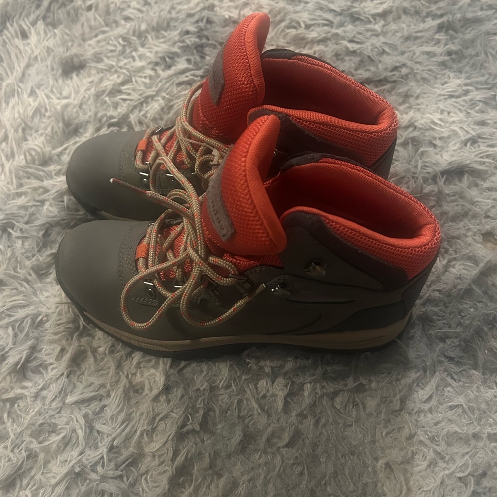 Columbia Red and Gray Hiking Boots